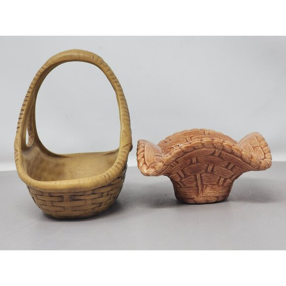 Vintage Ceramic Basket Set With Handle & Woven Design One Is Signed - Picture 5 of 11